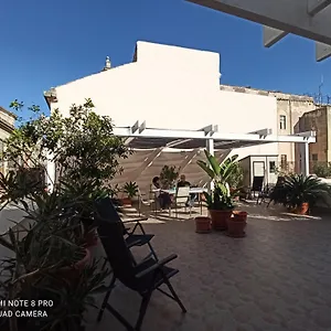 La Feluca Syracuse